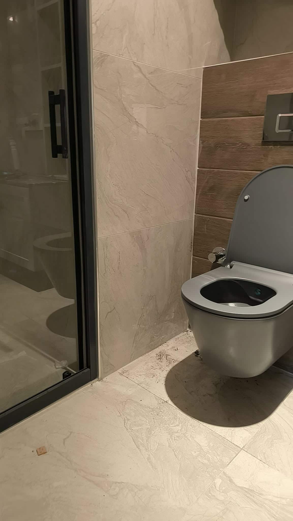 Ekonomik Su Tesisatı - dusakabin ve klozetli banyo